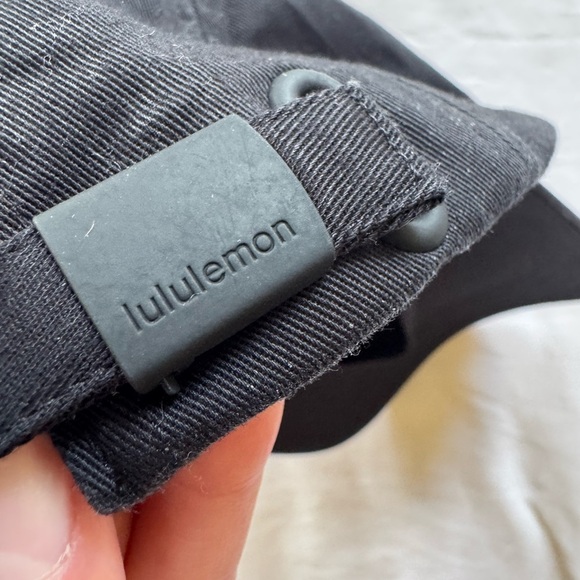 Lululemon Athletica Black Minimalist Hat S/M - Picture 4 of 5